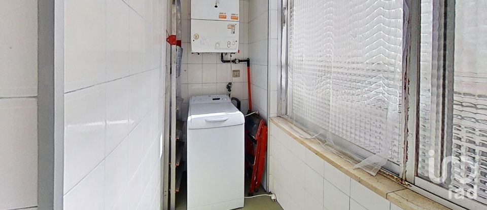 Appartement 3 chambres de 78 m² à Barcelona (08024)