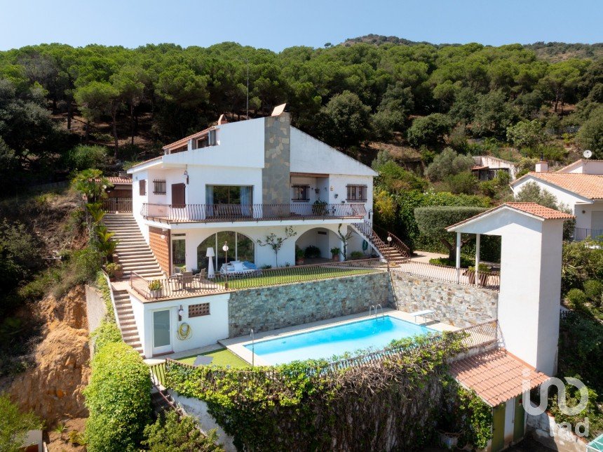 House 4 bedrooms of 299 m² in Alella (08328)