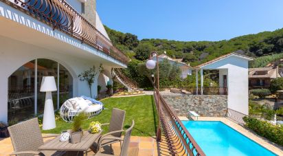 Casa 4 habitacions de 299 m² a Alella (08328)