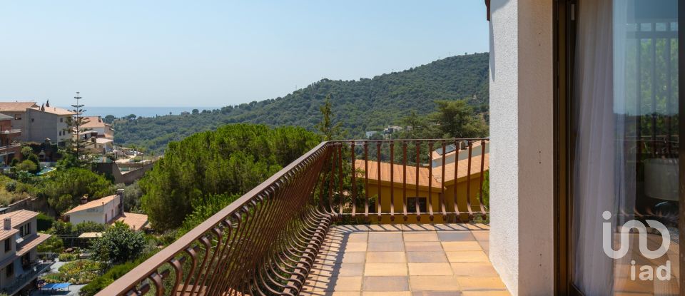 House 4 bedrooms of 299 m² in Alella (08328)