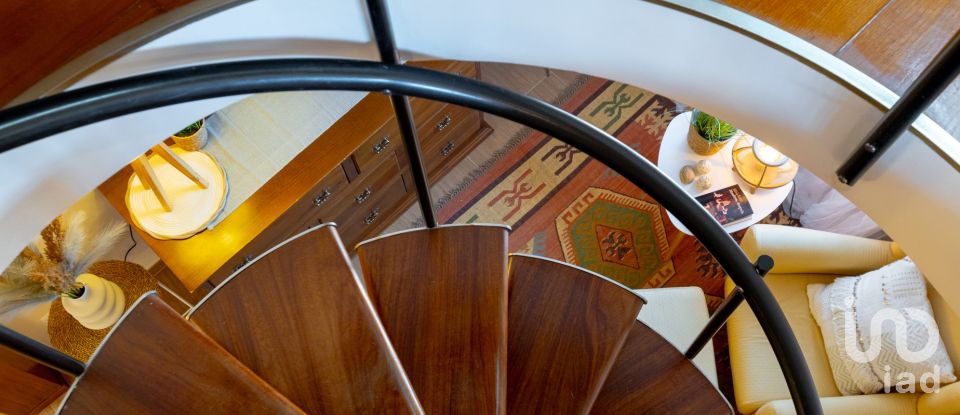 House 4 bedrooms of 299 m² in Alella (08328)