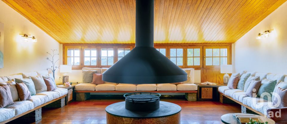 House 4 bedrooms of 299 m² in Alella (08328)