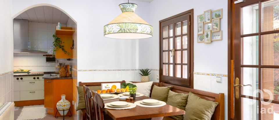 House 4 bedrooms of 299 m² in Alella (08328)