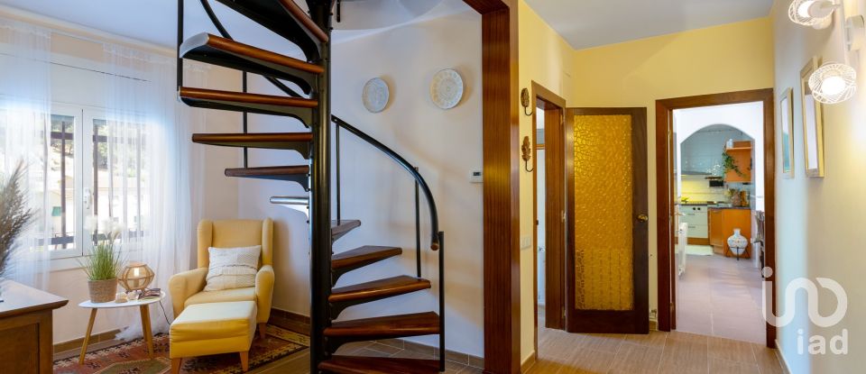 House 4 bedrooms of 299 m² in Alella (08328)