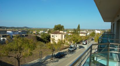 Piso 3 habitaciones de 110 m² en Pego (03780)