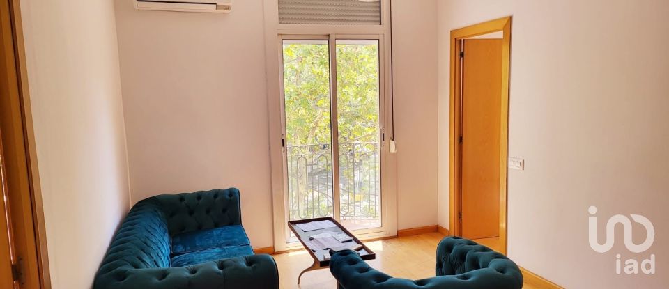 Appartement 4 chambres de 88 m² à Barcelona (08015)