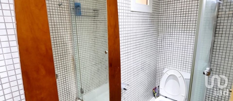 Appartement 4 chambres de 88 m² à Barcelona (08015)