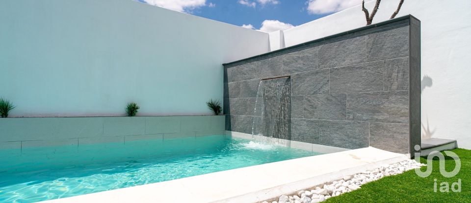 Casa 2 habitaciones de 174 m² en Mollina (29532)