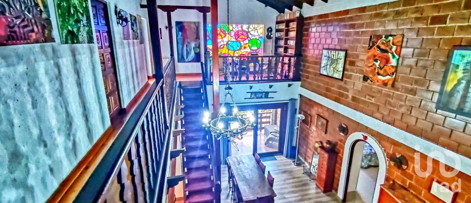 Casa 5 habitaciones de 505 m² en Petrer (03610)