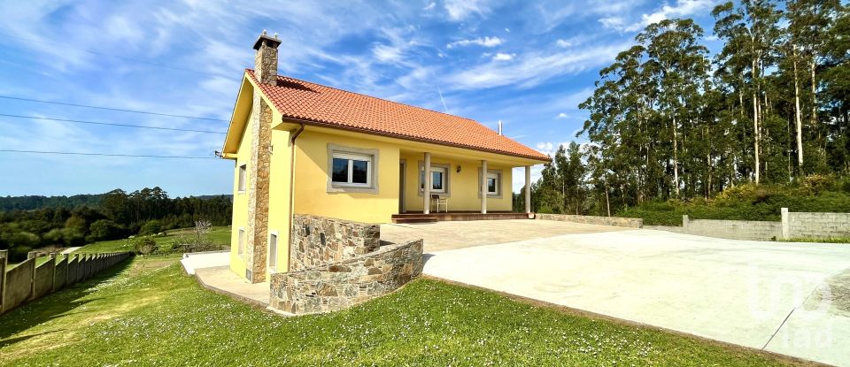 House 5 bedrooms of 243 m² in Coirós (15316)