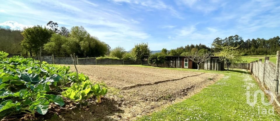 House 5 bedrooms of 243 m² in Coirós (15316)