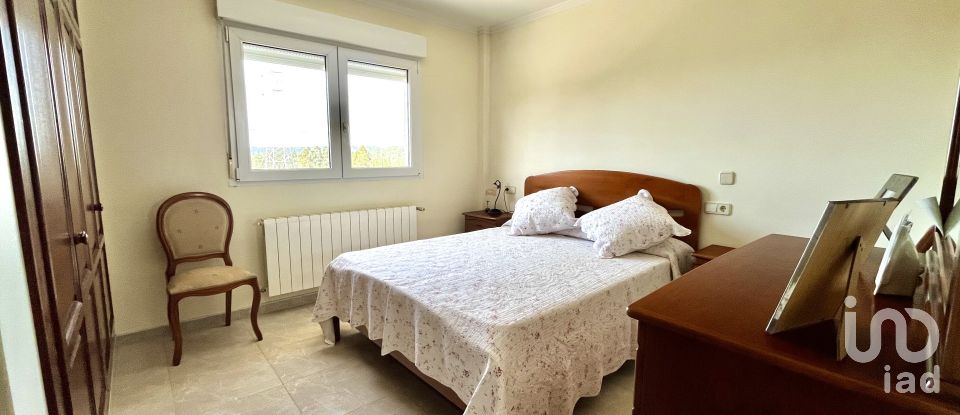 House 5 bedrooms of 243 m² in Coirós (15316)