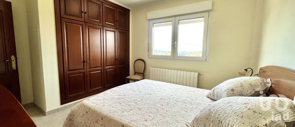 House 5 bedrooms of 243 m² in Coirós (15316)