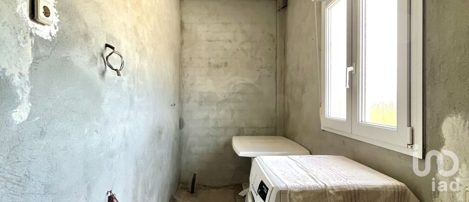 House 5 bedrooms of 243 m² in Coirós (15316)