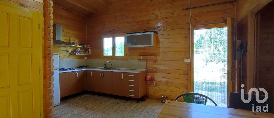 Land of 779 m² in Pontons (08738)