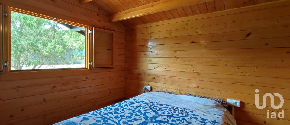 Land of 779 m² in Pontons (08738)