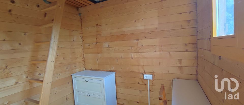 Land of 779 m² in Pontons (08738)