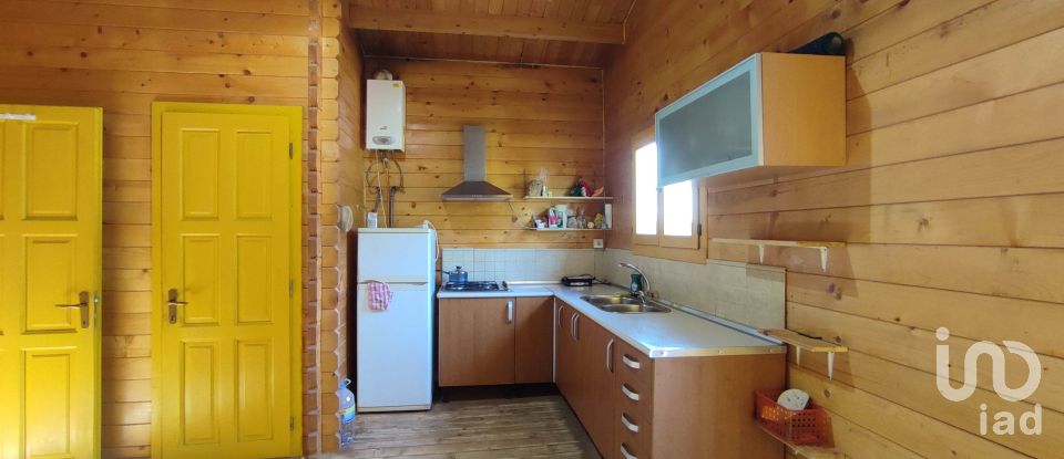 Land of 779 m² in Pontons (08738)