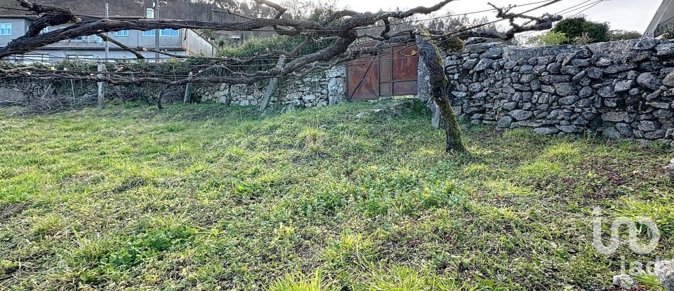 Terreno urbano de 1.296 m² en Xustans (36827)