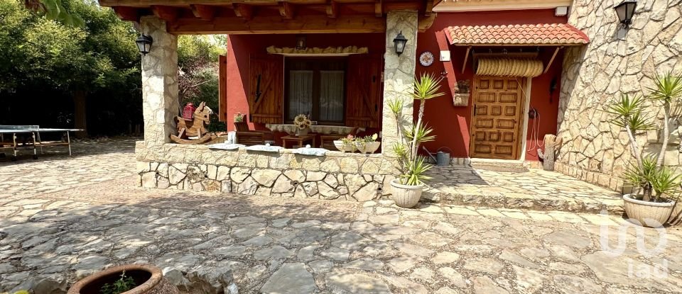 Casa 5 habitaciones de 224 m² en Siete Aguas (46392)