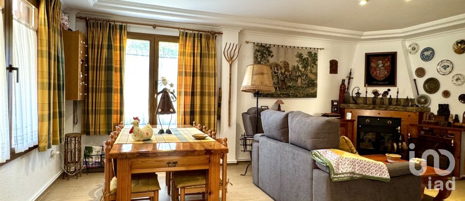 Casa 5 habitaciones de 224 m² en Siete Aguas (46392)