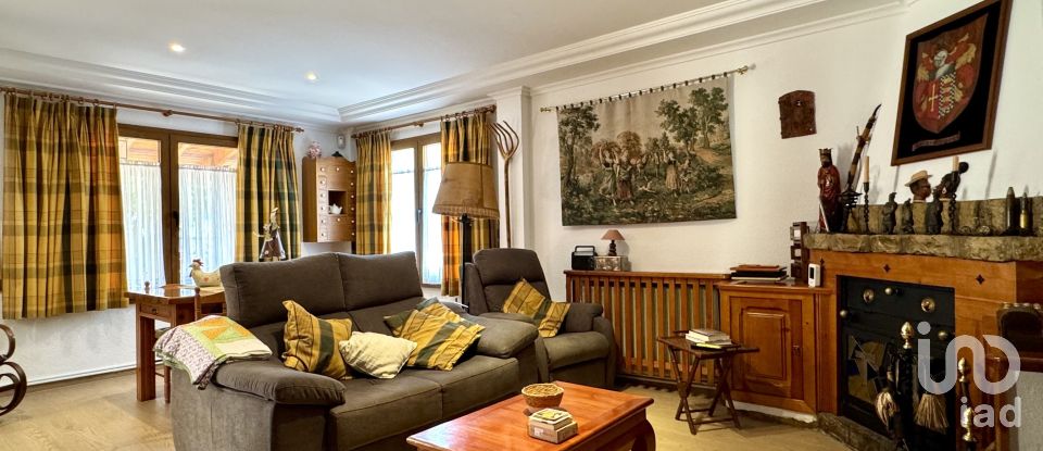 Casa 5 habitaciones de 224 m² en Siete Aguas (46392)