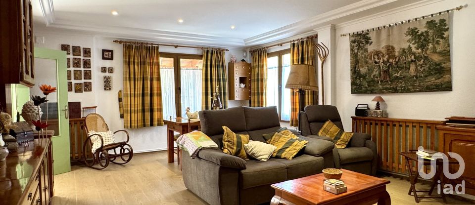 Casa 5 habitaciones de 224 m² en Siete Aguas (46392)