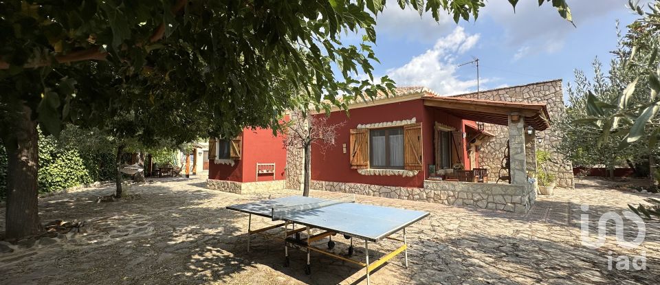 Casa 5 habitaciones de 224 m² en Siete Aguas (46392)