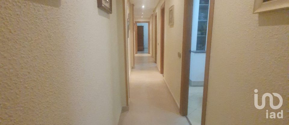 Pis 3 habitacions de 110 m² a Torrevieja (03181)