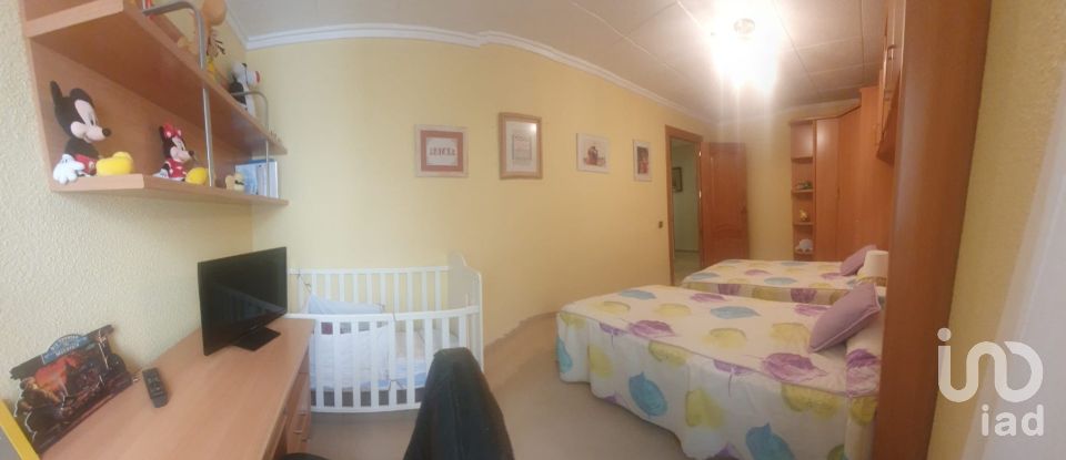 Piso 3 habitaciones de 110 m² en Torrevieja (03181)