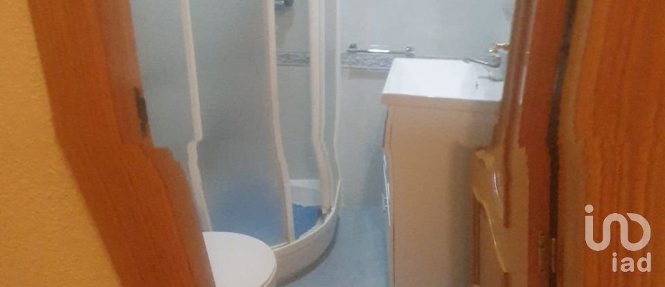 Piso 3 habitaciones de 110 m² en Torrevieja (03181)