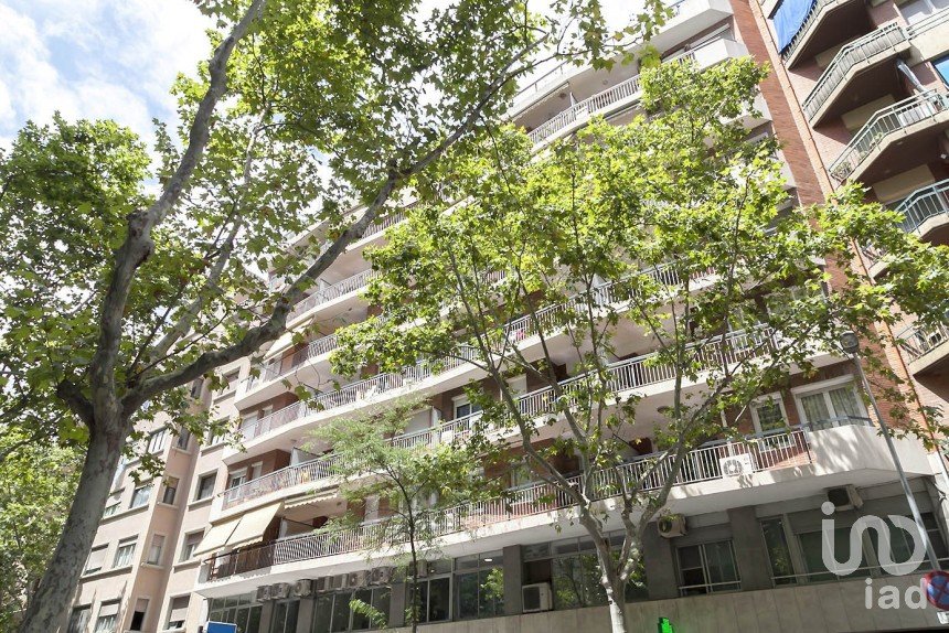 Pis 4 habitacions de 90 m² a Barcelona (08029)