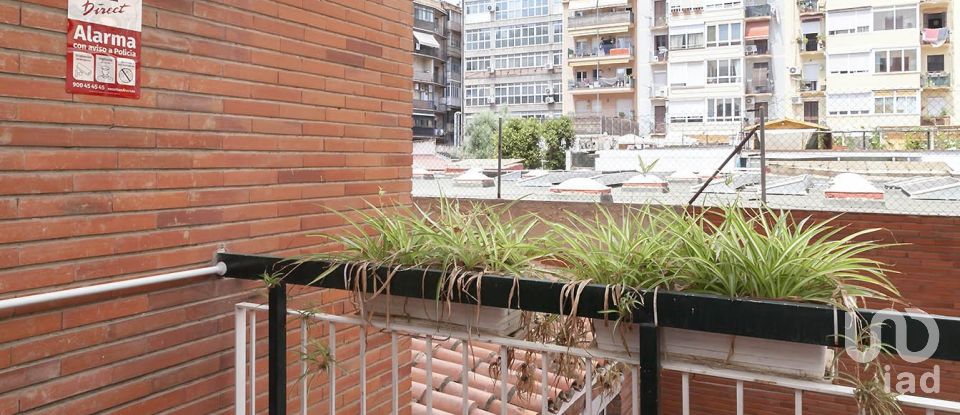 Pis 4 habitacions de 90 m² a Barcelona (08029)