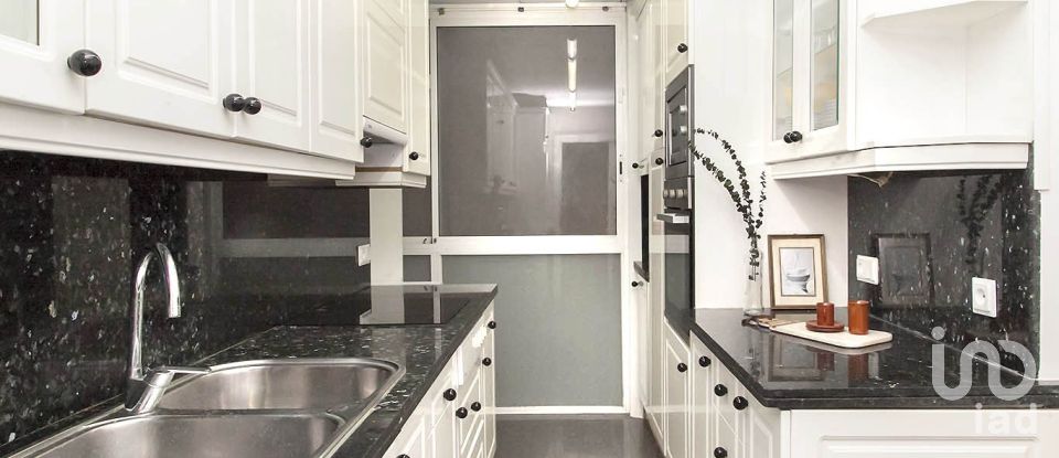 Pis 4 habitacions de 90 m² a Barcelona (08029)