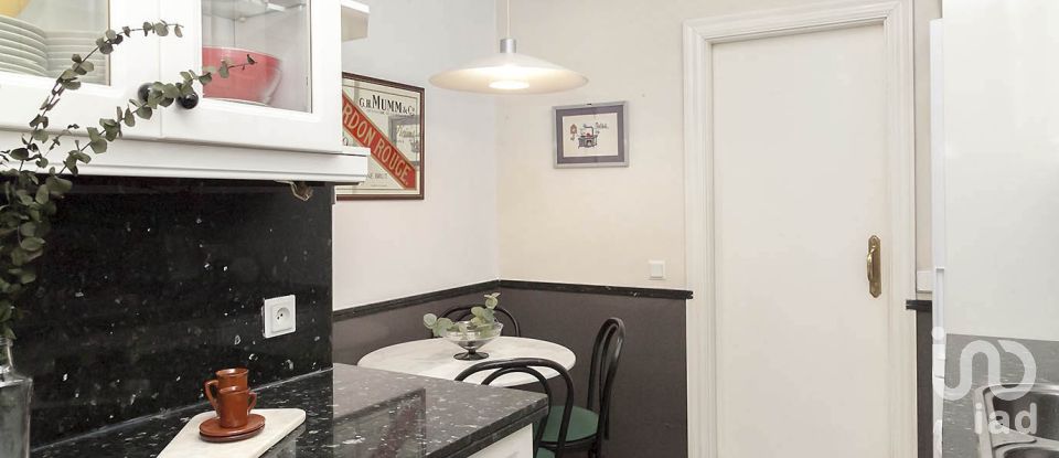 Pis 4 habitacions de 90 m² a Barcelona (08029)