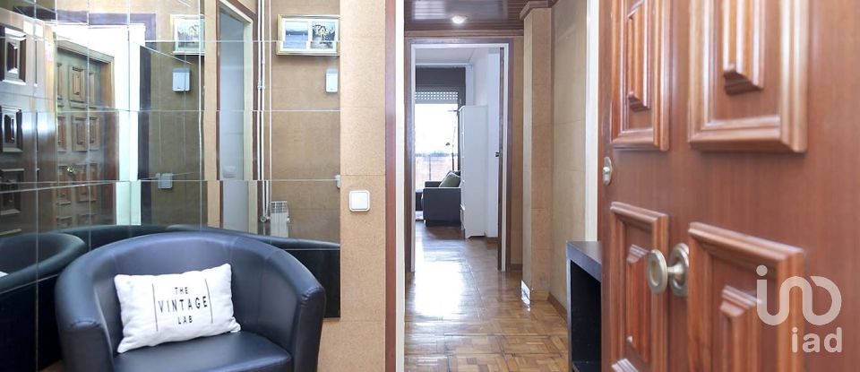 Pis 4 habitacions de 90 m² a Barcelona (08029)