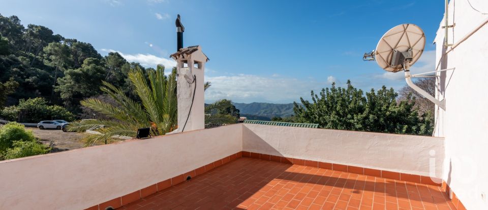 Casa rústica 9 habitaciones de 608 m² en Málaga (29018)