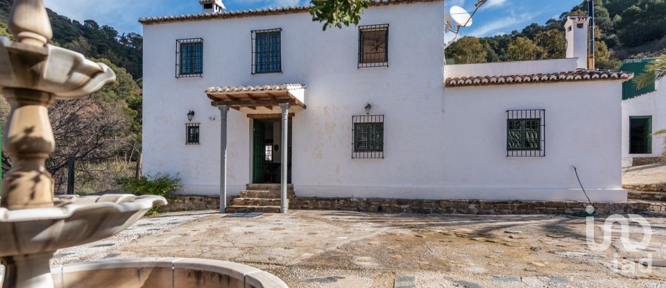 Casa rústica 9 habitaciones de 608 m² en Málaga (29018)