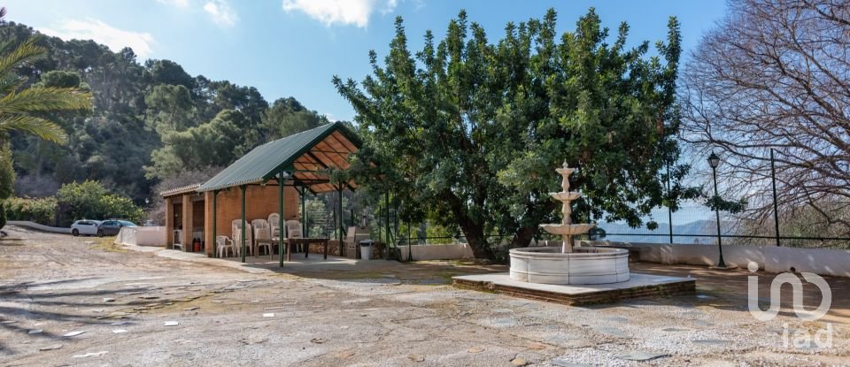 Casa rústica 9 habitaciones de 608 m² en Málaga (29018)