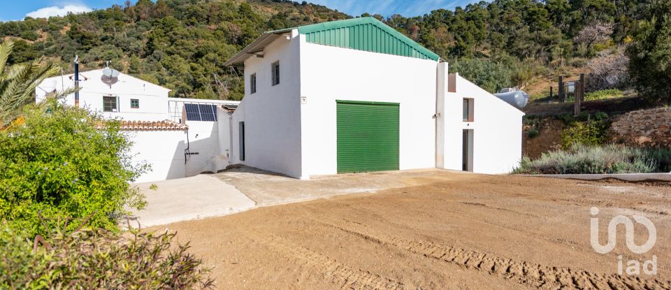 Casa rústica 9 habitaciones de 608 m² en Málaga (29018)