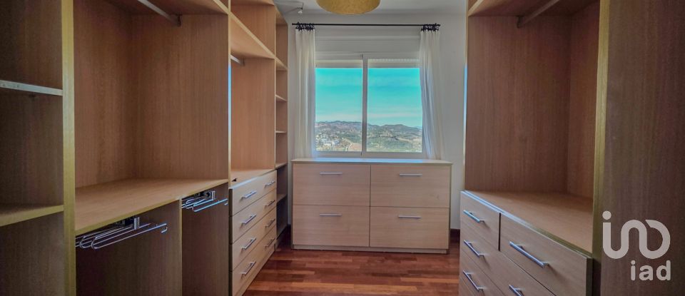 Pis 4 habitacions de 100 m² a Torre del Mar (29740)