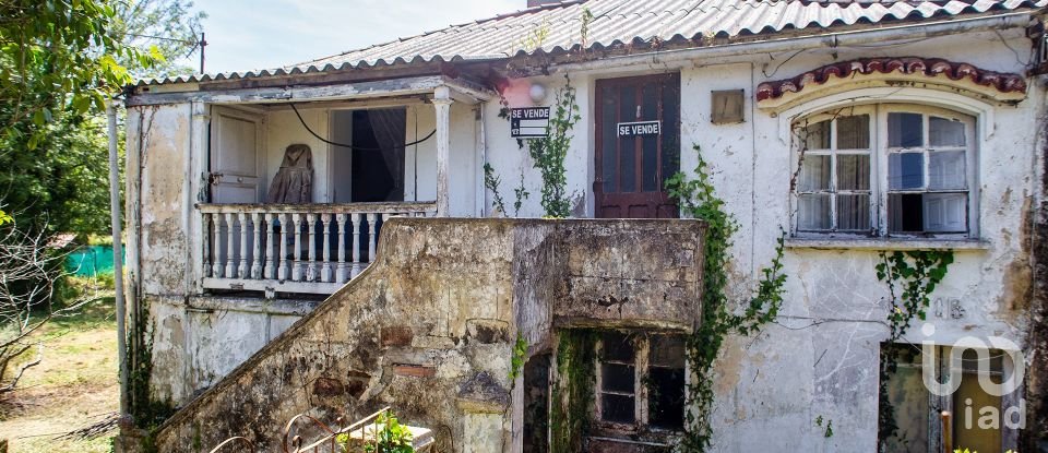 House 6 bedrooms of 209 m² in Perlio (15500)