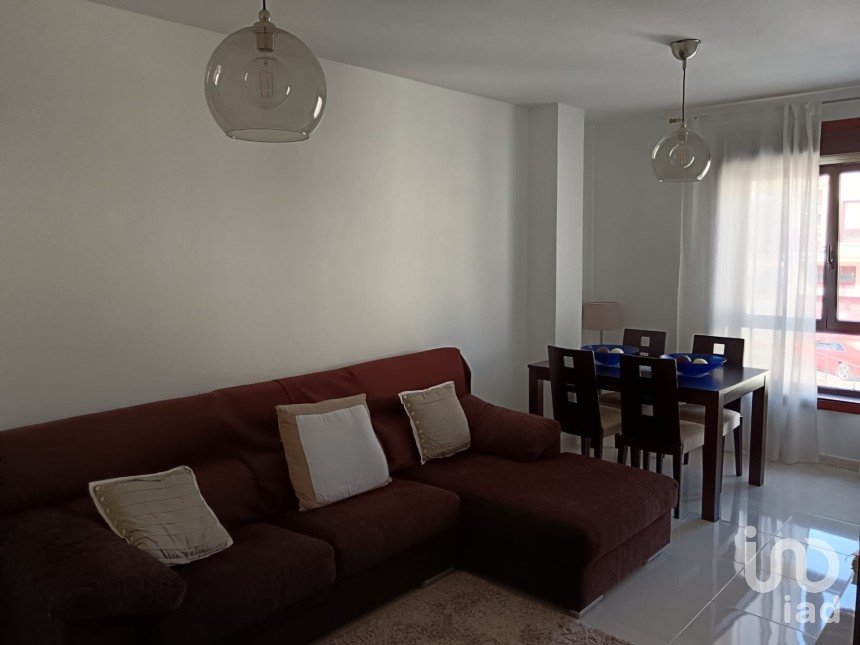 Piso 3 habitaciones de 87 m² en Aguete (36913)