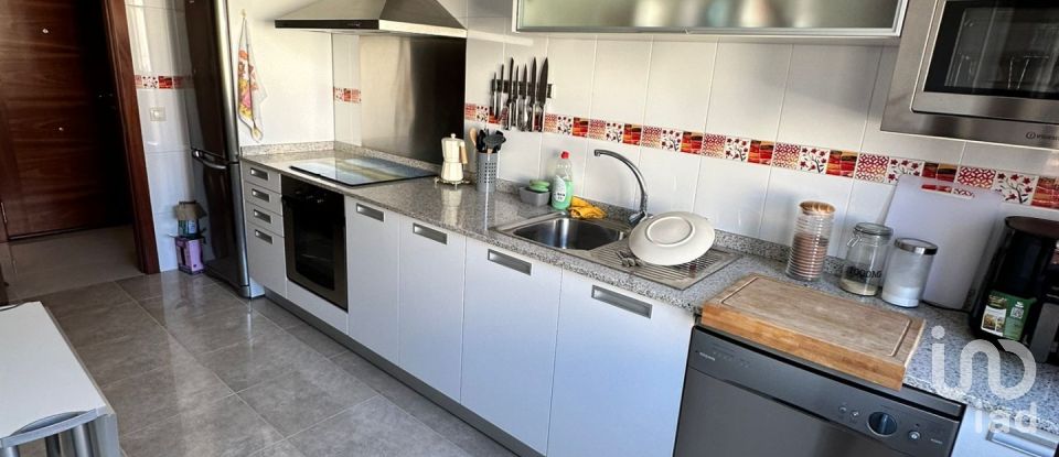 Piso 3 habitaciones de 87 m² en Aguete (36913)