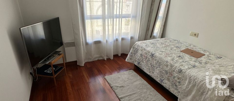 Piso 3 habitaciones de 87 m² en Aguete (36913)