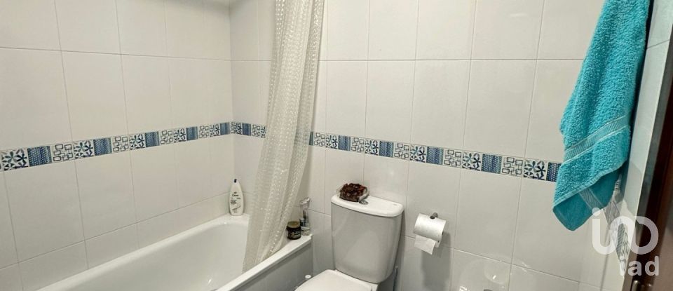 Piso 3 habitaciones de 87 m² en Aguete (36913)