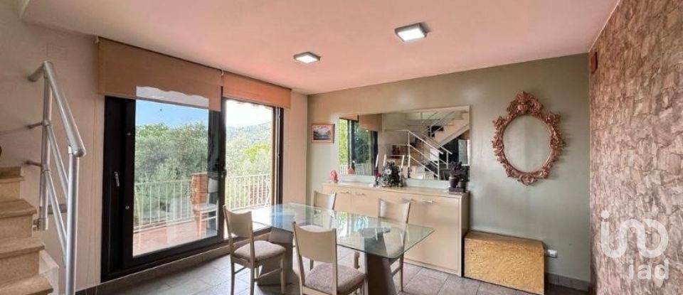 Casa 4 habitaciones de 111 m² en Castellar del Vallès (08211)