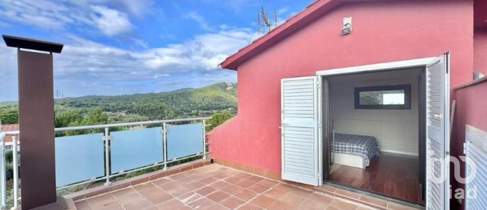 Casa 4 habitaciones de 111 m² en Castellar del Vallès (08211)