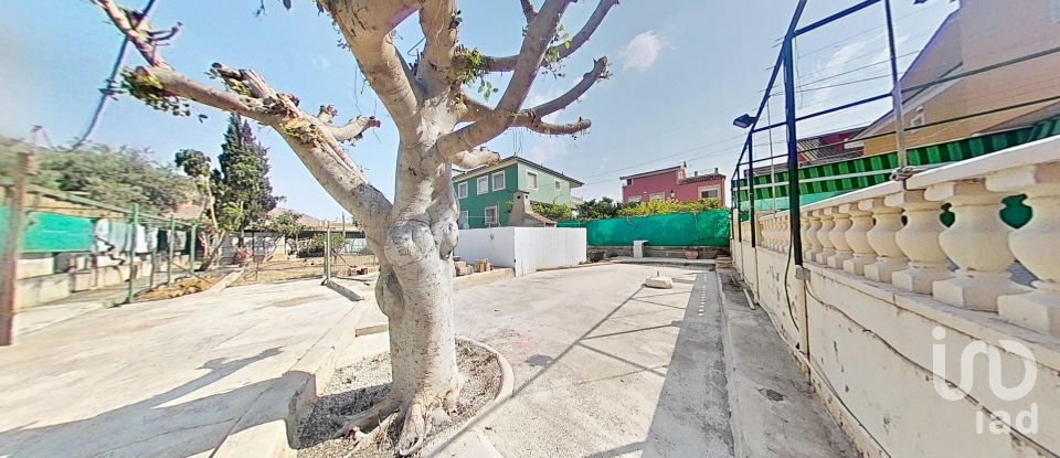 Chalet 5 habitaciones de 235 m² en Camino Viejo de Callosa (03317)