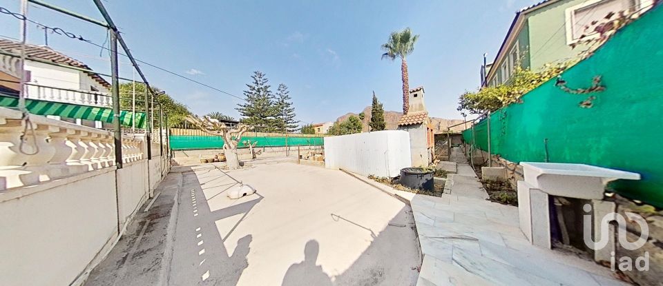 Chalet 5 habitaciones de 235 m² en Camino Viejo de Callosa (03317)